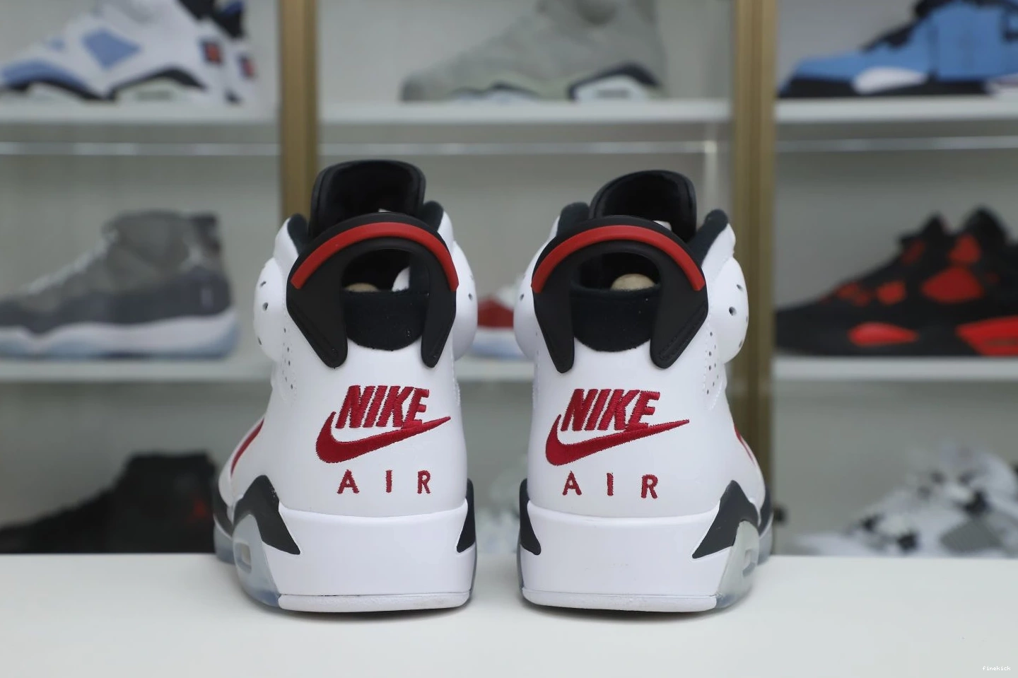 6 'CARMINE' AIR JORDAN 2021 OG RETRO 0822